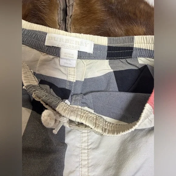 Burberry Checkered Shorts with Drawstring - Picture 4 of 5